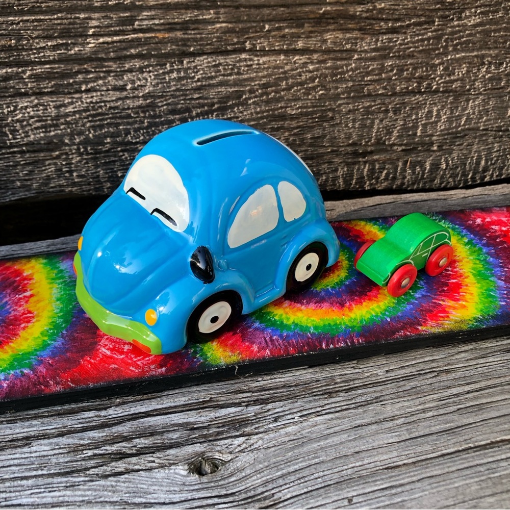 Vintage Beetle Bug VW car Piggy bank Coin Bank Vtg collectible ceramic wooden💚